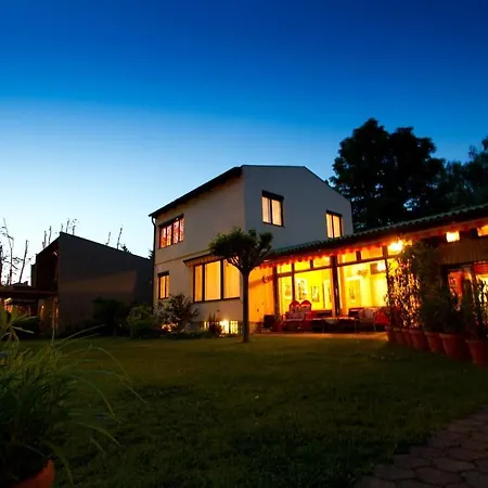 Maria Vendeghaz Guest house *